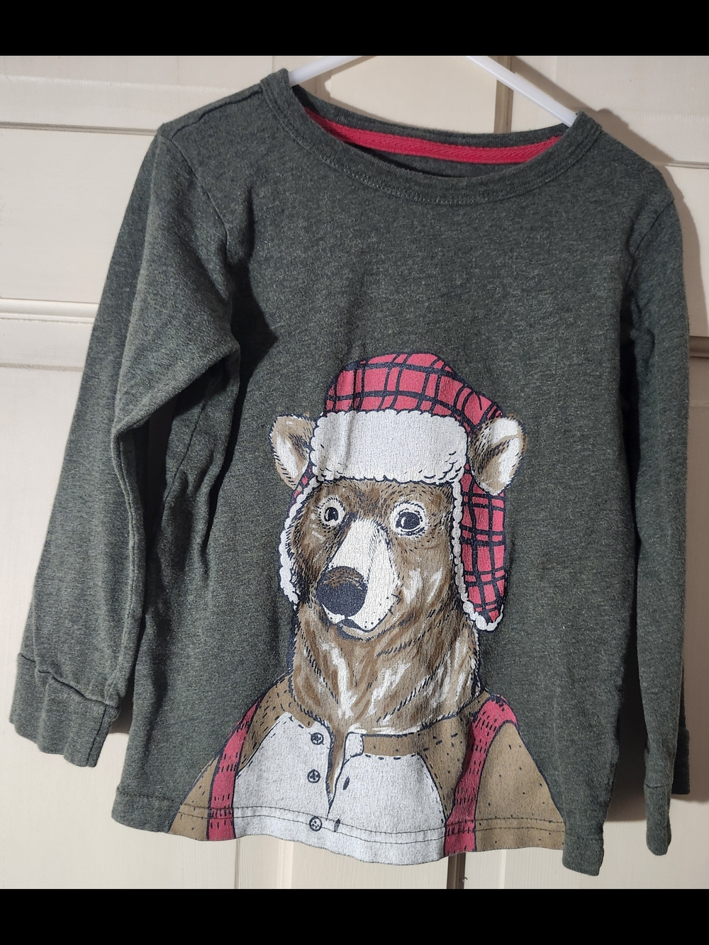 Carter's Heather Gray/Green Bear Graphic Long-Sleeve Tee with Red Plaid Hat